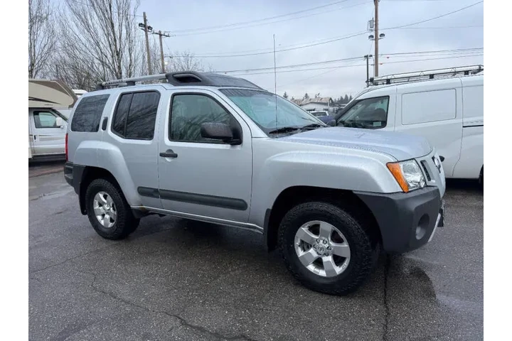 $8995 : 2011 Xterra S image 3