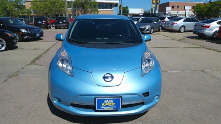 $8999 : 2015 LEAF S image 6