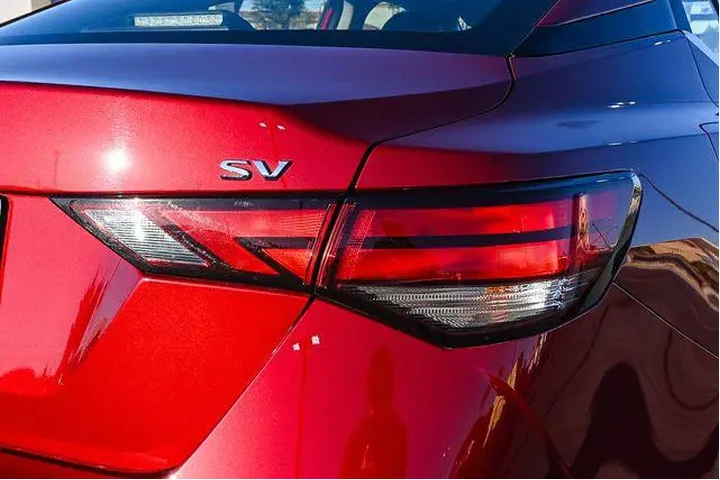 $17988 : Nissan Sentra 2024 SV 4dr Se image 9