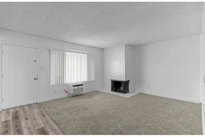 $1100 : Acogedor Apto 1Bd/1Ba🏡 image 5