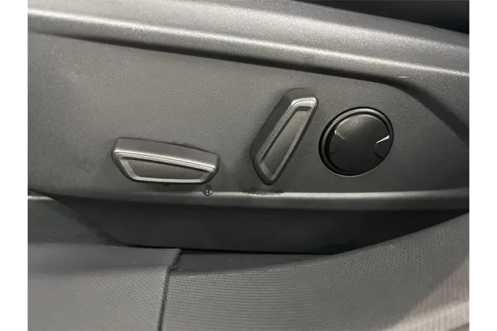 $38900 : Ford Mustang Mach-E 2025 AWD image 4