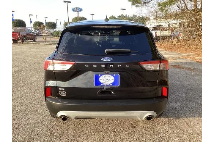 $14850 : Ford Escape 2022 SE 4dr SUV image 8