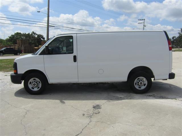 $15995 : 2012 G2500 Vans image 5