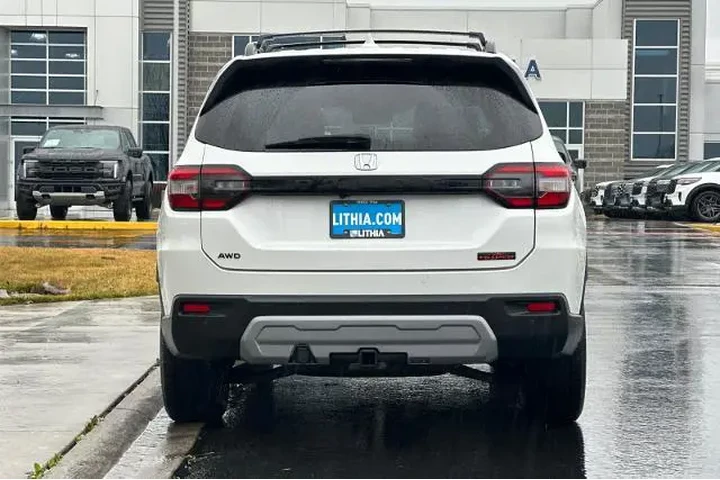 $35995 : Honda Pilot 2023 AWD TrailSp image 7