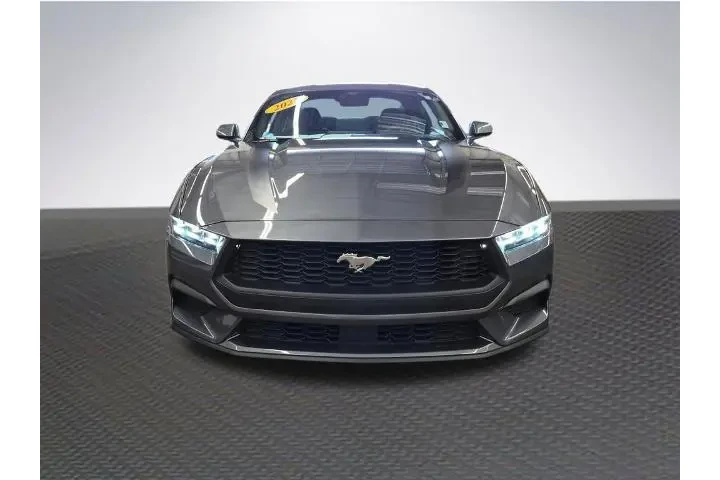 $32888 : Ford Mustang 2025 EcoBoost 2 image 2
