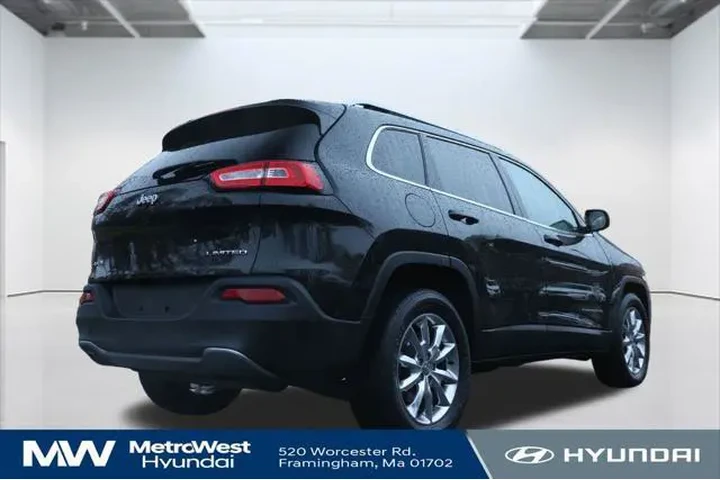 $13649 : Jeep Cherokee 2015 4x4 Limit image 5
