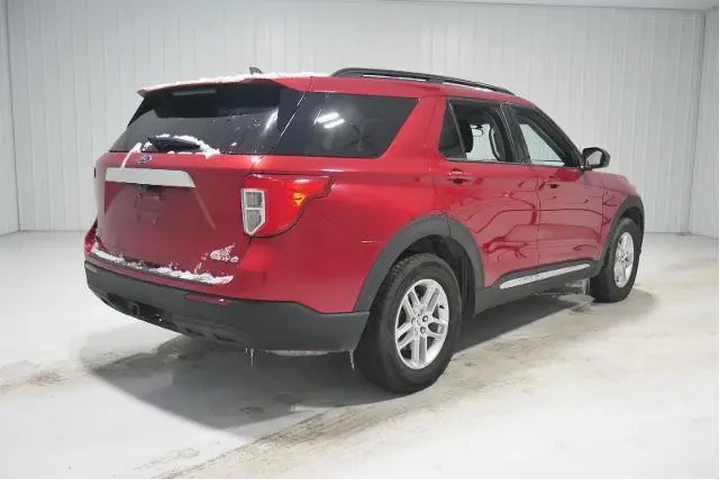 $32500 : Ford Explorer 2023 AWD XLT 4 image 5