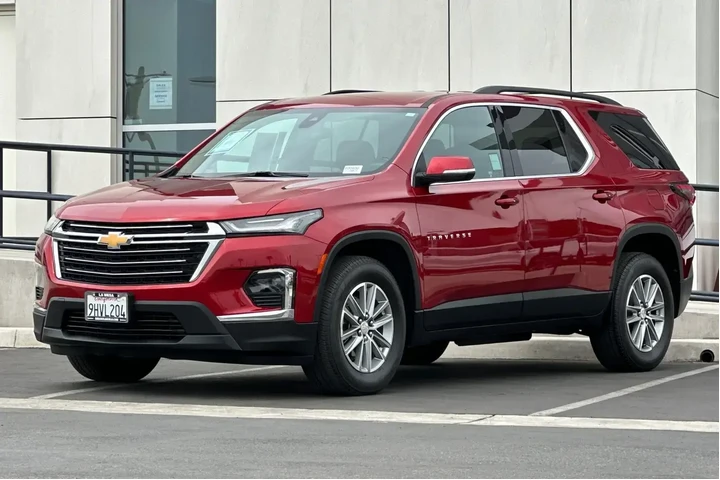 $30900 : Chevrolet Traverse 2023 LT C image 7