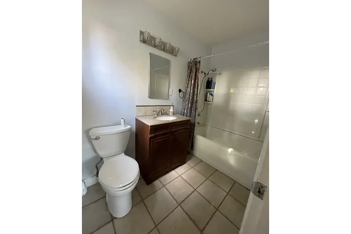 $900 : Updated Single Family home image 2