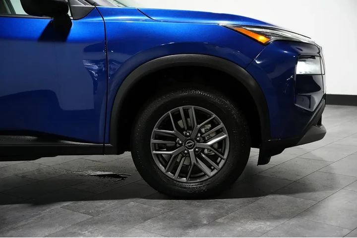 $19244 : 2023 Rogue S image 4