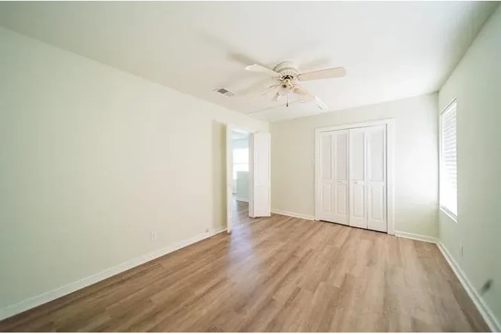 $900 : Acogedor dormitorio image 5