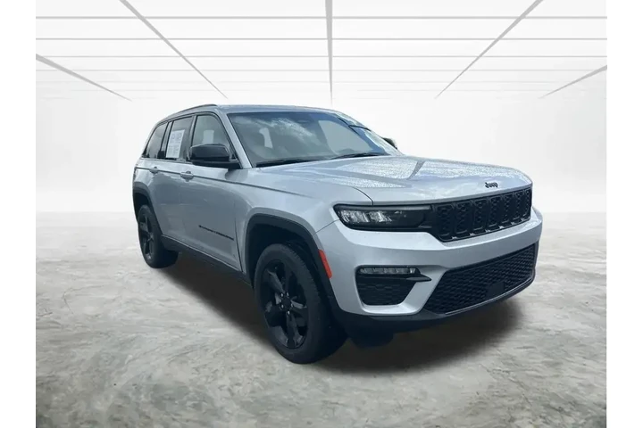 $35335 : Jeep Grand Cherokee 2024 4x2 image 2