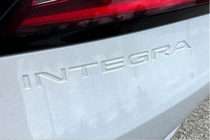 $26995 : Acura Integra 2023 4dr Liftb image 8