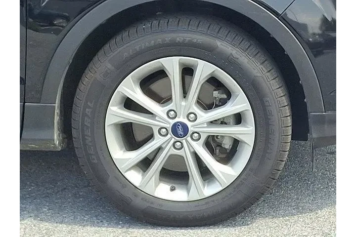 $8965 : Ford Escape 2017 AWD SE 4dr image 8