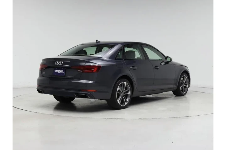 $18998 : Audi A4 2019 Titanium 40 TFS image 8
