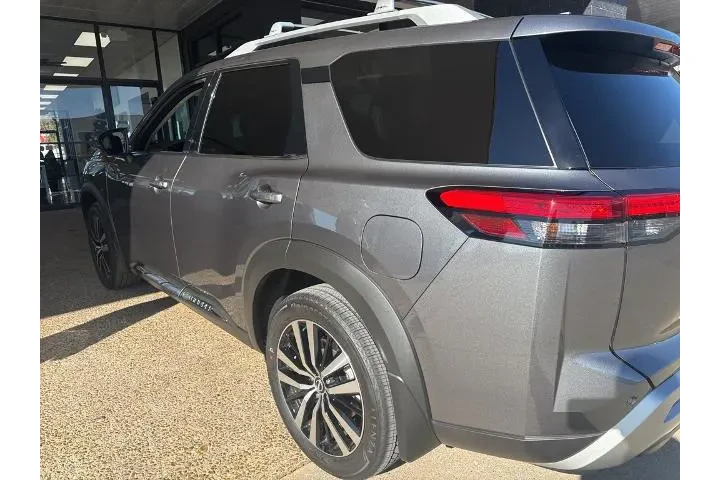 $39671 : Nissan Pathfinder 2025 Plati image 2