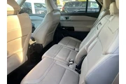 $31895 : Ford Explorer 2022 AWD Plati thumbnail