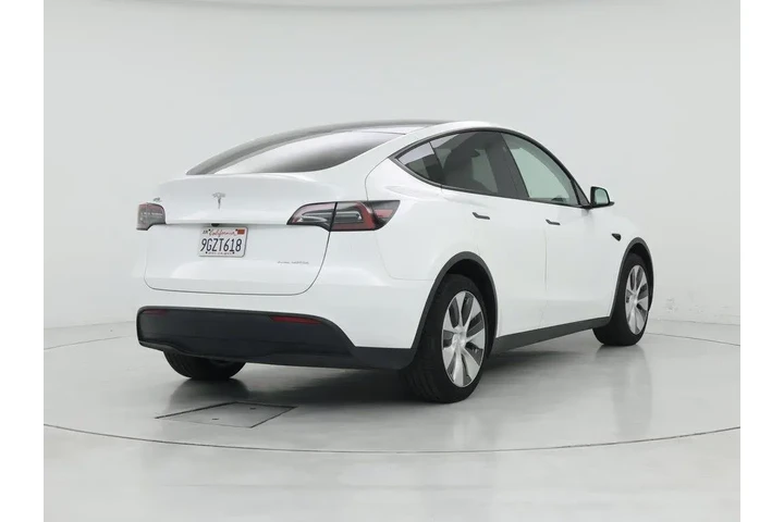 $32998 : Tesla Model Y 2023 AWD Long image 8