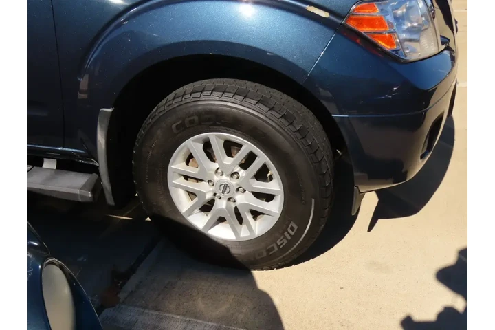 $12999 : Nissan Frontier 2017 4x4 S 4 image 7