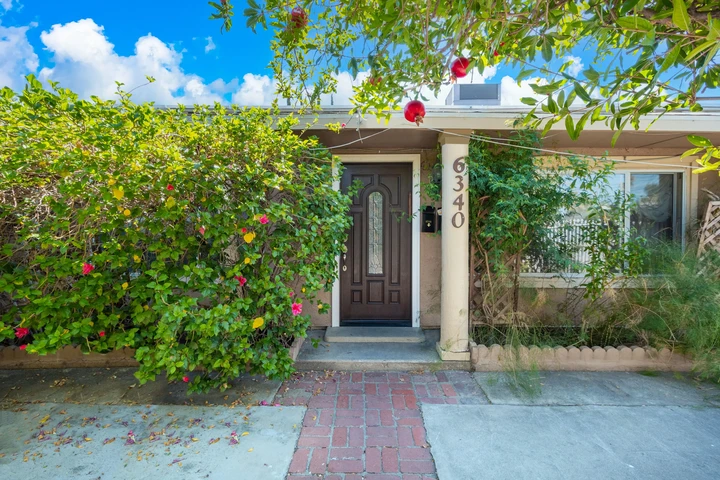 $4750 : 4 bedroom house for rent image 2