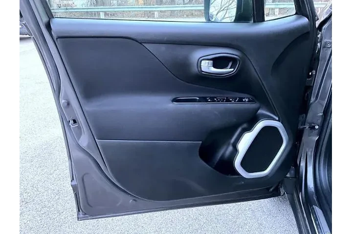 $19995 : Jeep Renegade 2021 4x4 Latit image 10