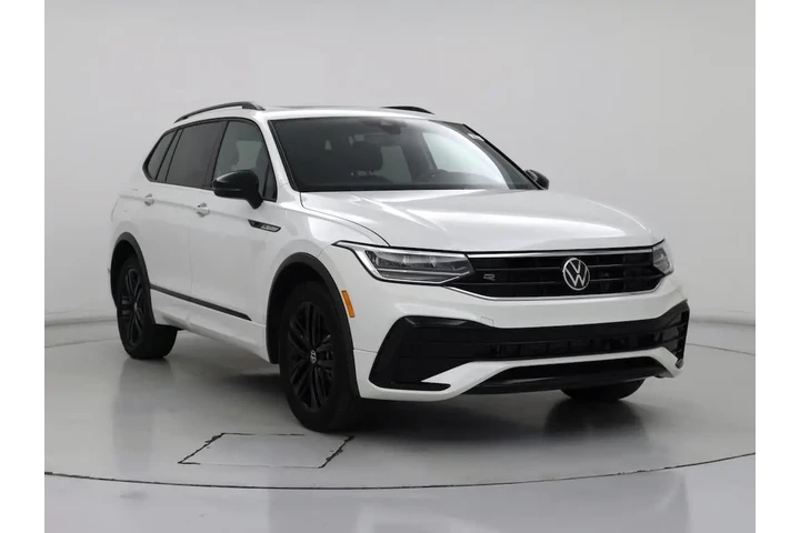 $23998 : Volkswagen Tiguan 2022 SE R- image 1