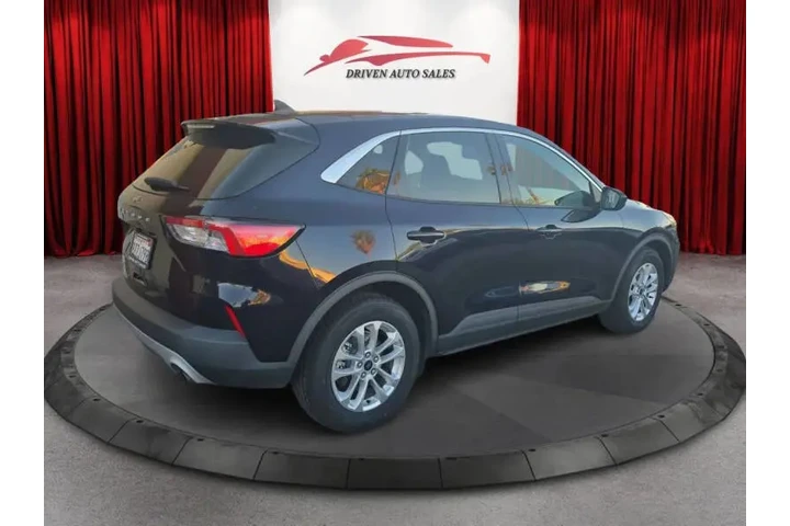 $15999 : 2021 Escape SE image 6