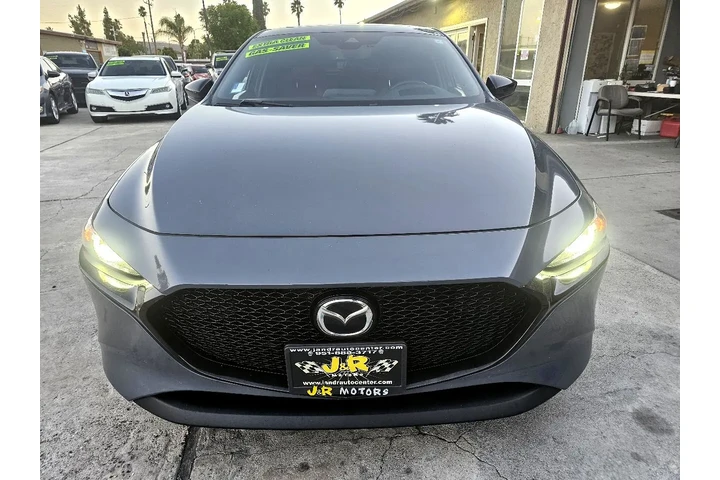 $20995 : 2020 MAZDA3 Premium Hatchback image 4