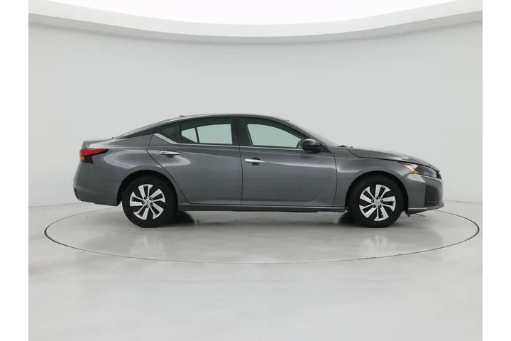$23998 : Nissan Altima 2025 2.5 S 4dr image 7
