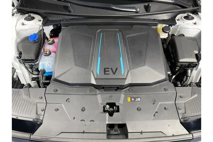 $25995 : Hyundai IONIQ 5 2024 SEL 4dr image 9