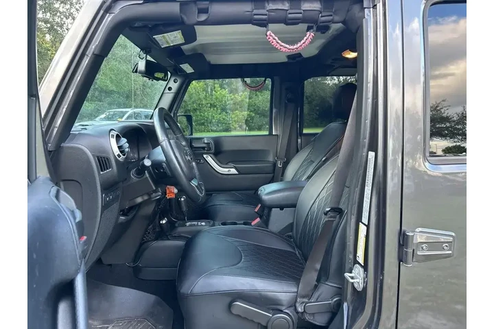 $26595 : Jeep Wrangler Unlimited 2017 image 9