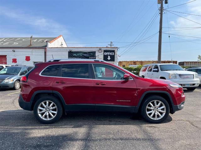 $17995 : 2017 Cherokee Limited image 5