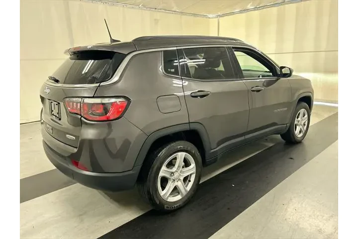 $22800 : Jeep Compass 2024 4x4 Latitu image 2