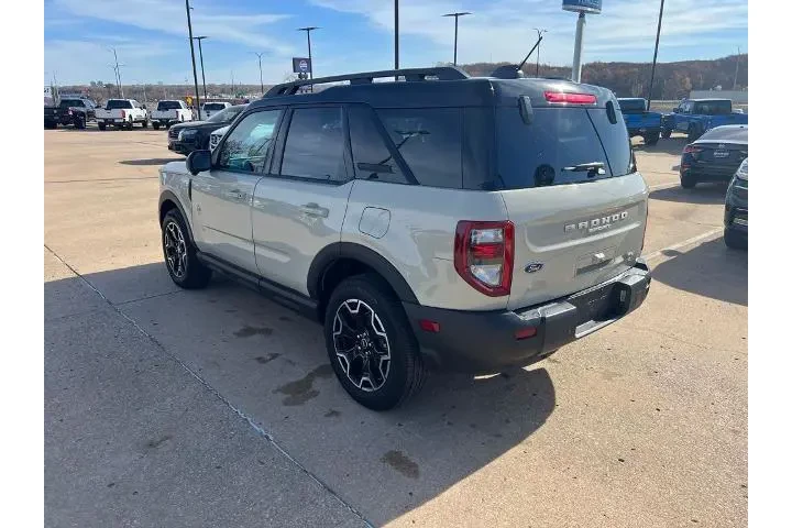$30470 : Ford Bronco Sport 2025 AWD O image 5