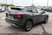 $22387 : 2025 Trax FWD 4dr LT thumbnail