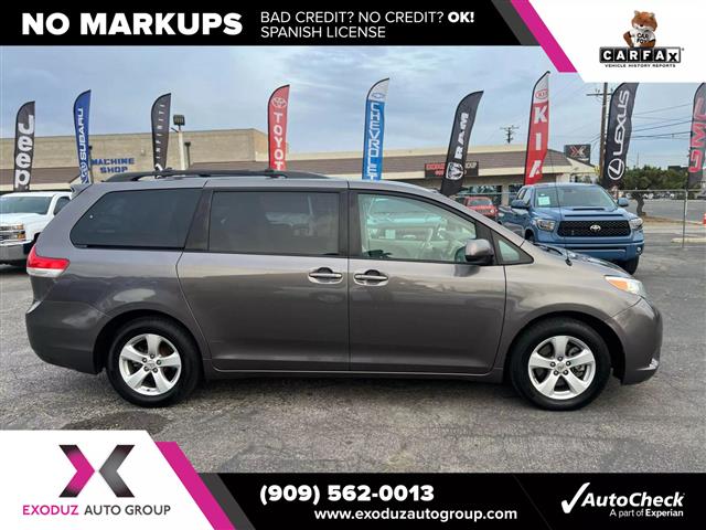 $8995 : 2012 Sienna LE image 5