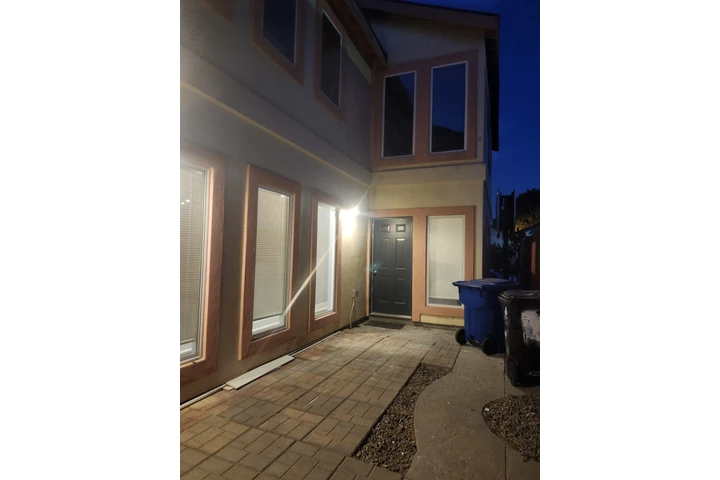 $2950 : 3 cuartos, 2 baños,  parqueade image 2