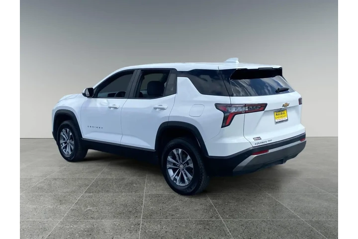 $33890 : Chevrolet Equinox 2025 4x4 L image 3