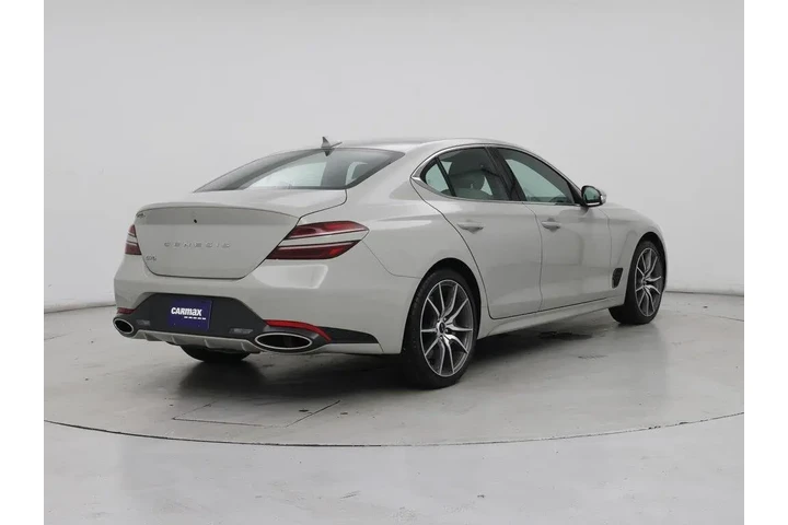 $31998 : Genesis G70 2025 2.5T Standa image 8