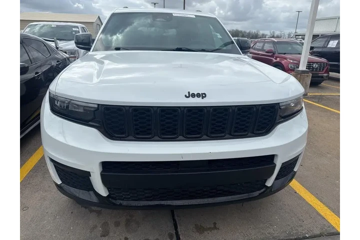 $27900 : Jeep Grand Cherokee L 2024 4 image 1