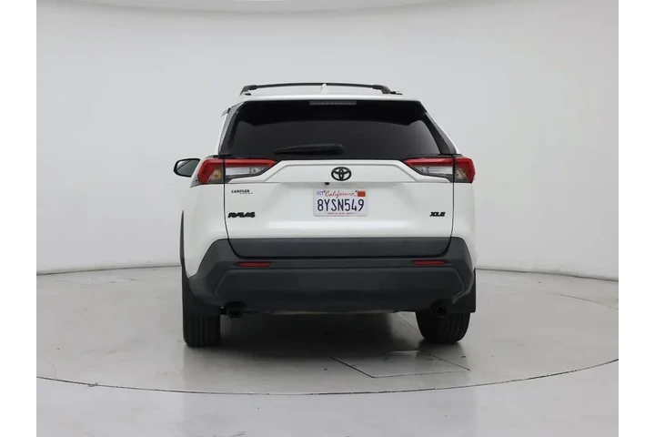 $26998 : Toyota RAV4 2021 XLE Premium image 6