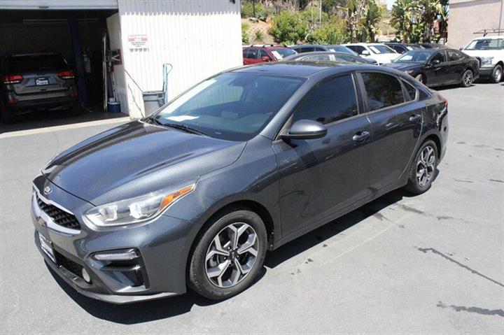 $15996 : 2019 Forte image 3