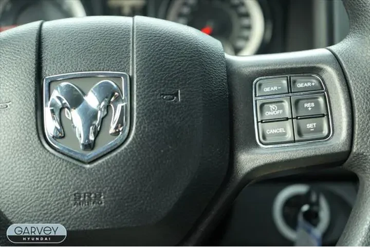 $27454 : Ram 1500 2018 4x4 Express 4d image 7