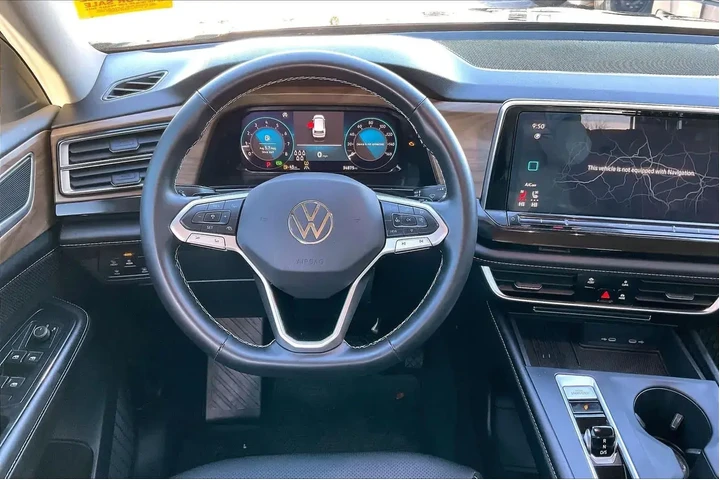 $27987 : Volkswagen Atlas 2025 SE 4dr image 4