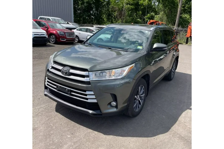 $17950 : 2017 TOYOTA HIGHLANDER XLE SP image 5