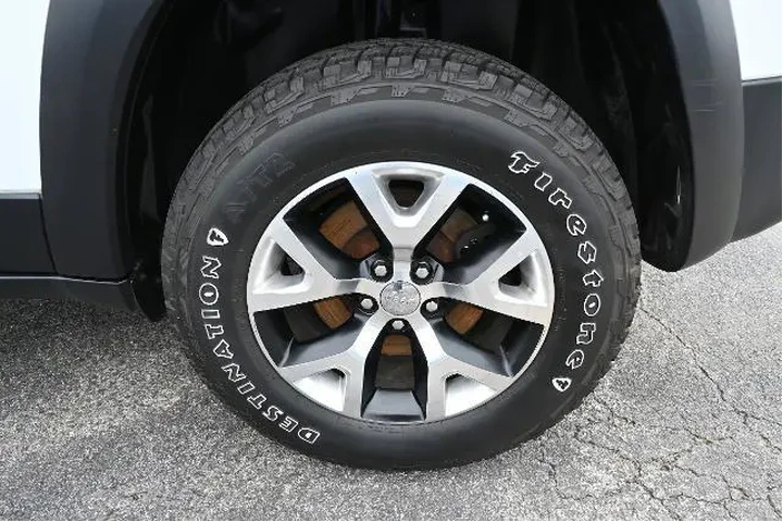 $7991 : Jeep Cherokee 2016 4x4 Trail image 10