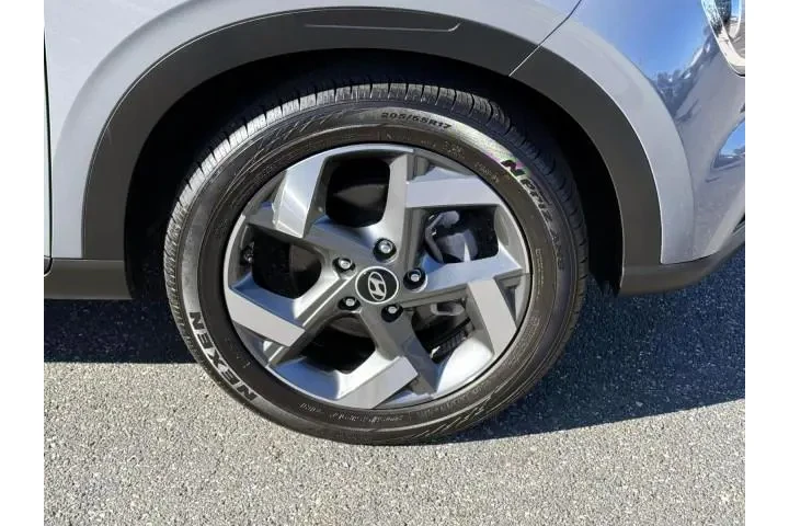 $16998 : Hyundai VENUE 2022 SEL 4dr C image 6