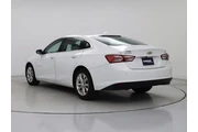 $17998 : Chevrolet Malibu 2022 LT 4dr thumbnail