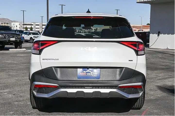 $23488 : Kia Sportage 2024 AWD LX 4dr image 7