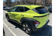 $23999 : Hyundai KONA 2024 AWD SEL 4d thumbnail